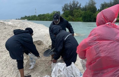 ބޯކޮށް ވާރޭވެހި އައްޑޫގެ 100 އެއްހާ ގެއަށް ފެން ވަދެއްޖެ
