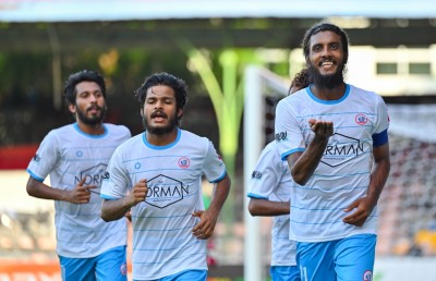 އިއްބެ އަހަރެއް ފަހުން ގަލޮޅު ދަނޑަށް އައިސް ޓީމު މޮޅު ކޮށްދީފި