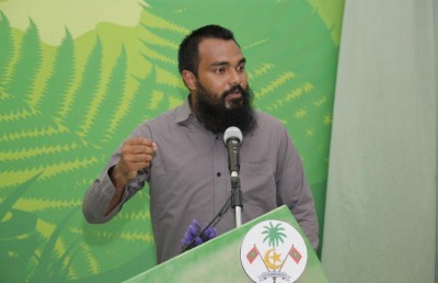 އެމެރިކާއިން ކިޔަވައިގެން ރަށަށް، ބޭނުންވީ ރަށް ކުރިއަރުވަން!