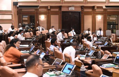 ޖޭއެސްސީގައި ސިޔާސީ މީހުން ނުތިބޭ ގޮތަށް ހަދާ ބިލަށް އެމްޑީޕީން ވާހަކަ ނުދެއްކި