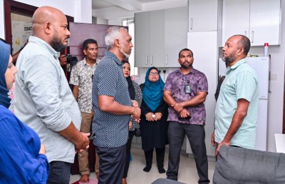 ހިޔާ ޓަވަރުތަކުގައި އިތުރު ލިފްޓް ހަރުކުރަން ބަޔަކާ ހަވާލުކޮށް، މަސައްކަތް ފަށައިފި
