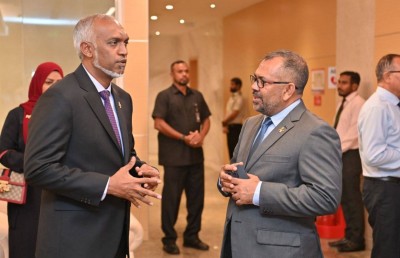 ރައީސް ރަސްމީ ދަތުރުފުޅެއްގައި ޗައިނާ އަށް ފުރާވަޑައިގެންފި