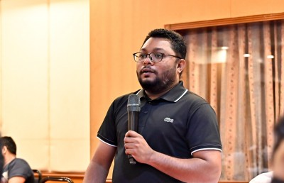 އަޒްމީނާ ގުޅޭގޮތުން އެފްއޭއެމުން އޭއެފްސީ އަށް "ދޮގު" މައުލޫމާތު ދީފި