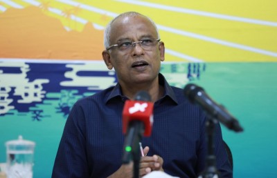 ރައީސް ދެކެވަޑައިގަންނަވަނީ ވެރިކަމުގެ ނިޒާމު ބަދަލުކުރެވޭނީ ރައްޔިތުންގެ ވޯޓަކުން ކަމަށް