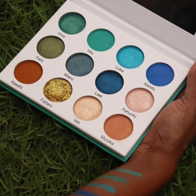 ކޯމަސް ބިއުޓީ: ރާއްޖޭގެ ފުރަތަމަ މޭކަޕް ބްރޭންޑު!