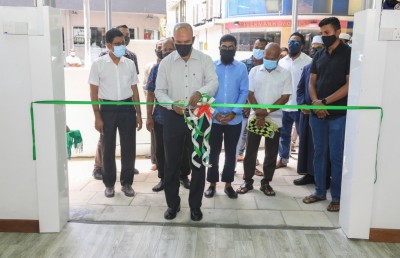 ޒިކުރާ މިސްކިތް ހުރި ބިމުގައި އެޅި ވަގުތީ މިސްކިތް ހުުޅުވައިފި