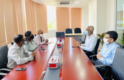 މޭޔަރު ޝިފާ އާއި އިންތިހާބީ މޭޔަރު މުއިއްޒު ބައްދަލުކުރައްވައިފި