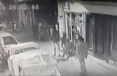 ރޭޕް ކޭސް: ގަދަ ބާރުން ދަމާ، އުފުލާލައިގެން ގެންދާ ވީޑިއޯއެއް