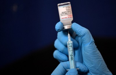 ޔުގެންޑާގައި 7 މިލިއަން ޑޮލަރުގެ ކޮވިޑް ވެކްސިން އުކާލަން ޖެހިއްޖެ