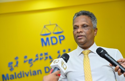 މަޝްރޫއުތައް ސަރުކާރަށް ބަދަލުކުރަން ކައުންސިލުން ނިންމުމުން އިންތިހާބީ މޭޔަރުގެ ކަންބޮޑުވުން!