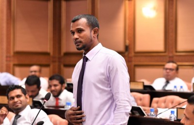 ވަގުތު ހަމަވެއްޖެ، ޓޮމްގެ އެޕީލާ މެދު ގޮތެއް ނުނިމޭ!