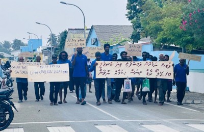 ދިއްދޫ ފެނަކައިގެ 53 މުވައްޒަފެއްގެ ކޮންޓްރެކްޓް އާނުކޮށް ވަކިކުރުމުން އިހުތިޖާޖު ކުރަނީ