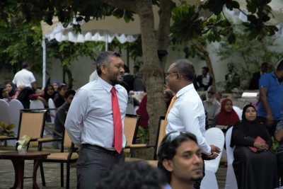 ޕީޖީ ލީޑަރަކަށް ހުންނަވާ އަލީ އާޒިމް އުޅުއްވީ ފައްޔާޒް ބޭރުކޮށް، ވެރިކަން ބަދަލުކުރަން: އިކްރާމް