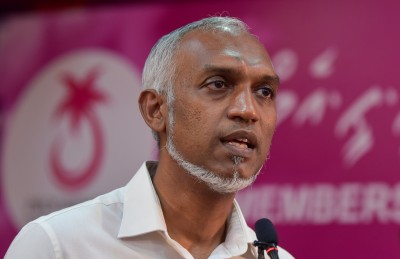 ގަރާޖު ސިޓީ ނެތި ވެހިކަލް ރަޖިސްޓަރީކުރެވޭ އިސްލާހާ އެކު މުއިއްޒުގެ ކަންބޮޑުވުން