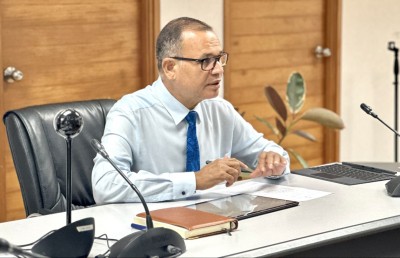 އާ މޭޔަރު ހުވާކުރެއްވުން ހޯމަ ދުވަހުގެ ރޭ ދަރުބާރުގޭގައި