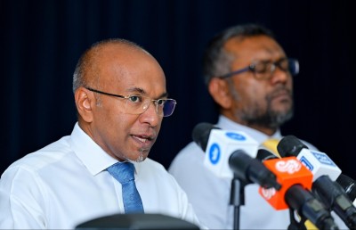 މަޖިލިސް މެންބަރުންނާއި ސިޔާސީ މަގާމުތަކުގެ އަދަދު ހިފަހައްޓަން ގާނޫނުއަސާސީ އިސްލާހު ކުރަނީ