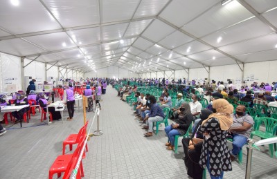 މަޖިލިސް އިންތިހާބަށް މާލޭގެ ދެ ސަރަހައްދެއްގައި ވޯޓުލާ މަރުކަޒުތައް ހަދަން 40 ޓެންޓު ޖަހަނީ
