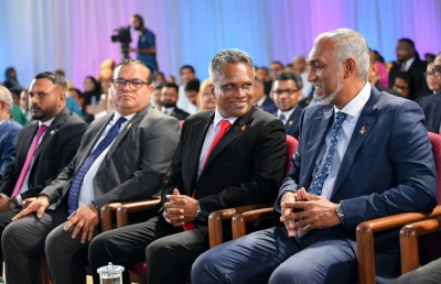 އާޒިމްގެ ފުރަތަމަ ބައްދަލުވުން: ސަރުކާރާ އެކު ކޯޅެން ފުރުސަތު ނުދޭނަން!