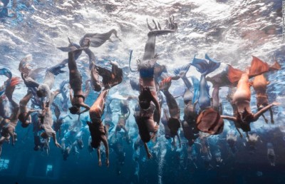 ސަތޭކަ "މާމެއިޑް" ޑައިވްކޮށް ރެކޯޑް ހަދައިފި