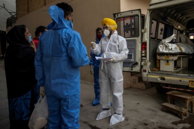 ކޮވިޑާ ހެދި އިންޑިއާގެ އިގުތިސާދު ރިސެޝަންއަކަށް