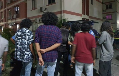 މައިމޫނާގެ ފްލެޓް ކައިރިއަށް މިރޭ ވެސް ޒުވާނުންތަކެއް އެއްވެ، އަޑުއުފުލައިފި