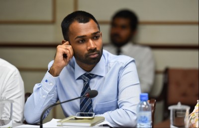 އެއްވުން ރޫޅާލިގޮތާ ބެހޭ ގޮތުން ހޯމް މިނިސްޓަރާ ސުވާލުކުރަނީ