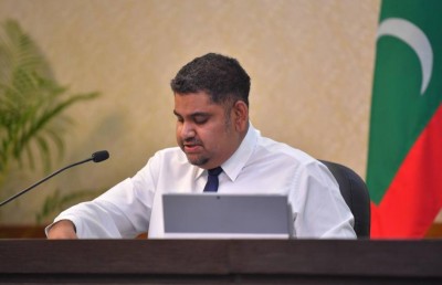 ނިޒާމުގެ ވާހަކައަށް ރައީސް މި ވަގުތު އިސްކަމެއް ނުދެއްވާ: މަބްރޫކް