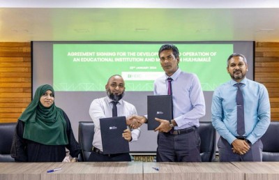 ހުޅުމާލޭގެ ފޭސް 1 ގެ ވަގުތީ މިސްކިތް ކައިރީ ސްކޫލެއް އަޅައި މިސްކިތާ ގުޅުވާލަނީ