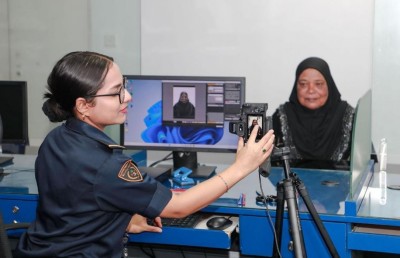 މެޑިކަލް އެމަޖެންސީގައި އަދި ދުވަސްވީ މީހުންނަށް ހާޒިރުވެ ޕާސްޕޯޓަށް އެދެވޭ ގޮތް ހަދައިފި