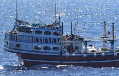 ސޯމާލިއާގެ ފޭރޭ މީހުންގެ އަތްދަށުން ލަންކާގެ ބޯޓަކާއި ސީޝެލްސްގެ ބޯޓެއް ސަލާމަތްކޮށްފި