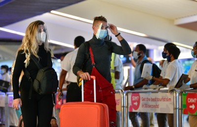 މި އަހަރު ރާއްޖެ އައި ޓޫރިސްޓުންގެ އަދަދު 400،000 އަށް