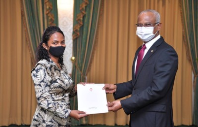 ޓެކްނޮލޮޖީ މިނިސްޓްރީ އުވާލައި، ޒިންމާތައް ޝައުނާ އަށް!