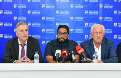 ފީފާގެ ރާގު ބަދަލުވެއްޖެ، މިހާރު ދެނީ އިންޒާރު، ކުރަނީ އަމުރު!