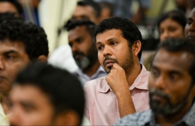 މެމްބަރު ވައްޑޭ މަރަން ގޮވާލި ޓީޗަރު ސަސްޕެންޑުކޮށްފި