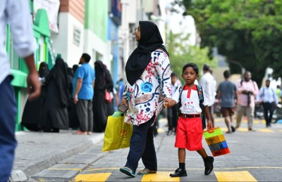 ގްރޭޑް 1 އަށް ވައްދާނީ ޑިސެމްބަރަށް ހަ އަހަރު ފުރި ހަތް އަހަރު ނުފުރޭ ދަރިވަރުން: މިނިސްޓްރީ