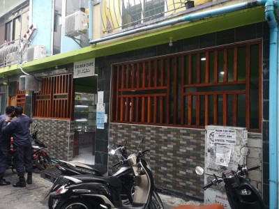 ކެފޭއެއްގައި އަލިފާން ރޯވެ ބިދޭސީއަކު ފިހިއްޖެ