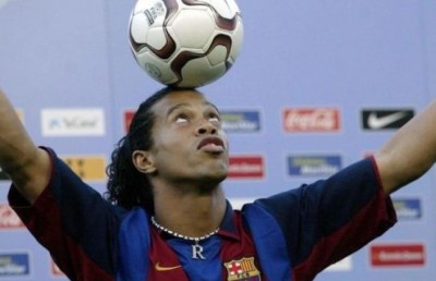 ރޮނާލްޑީނިއޯއާ އެކު ސޮނެވާ ޖާނީގައި ފުޓްބޯޅަ ކޭމްޕެއް