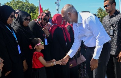 އެންމެ ބޮޑު އަޣްލަބިއްޔަތު ލިބުނު ގުރައިދޫން ރައީސަށް އެވަރުގެ މަރުހަބާއެއް!