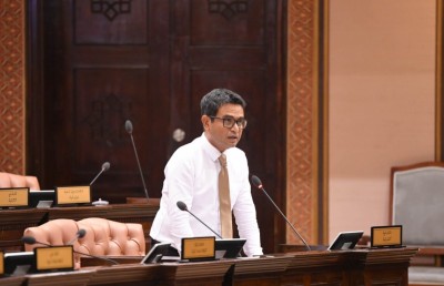 ފްލެޓްތަކުގެ މައްސަލަ: އޭސީސީގެ މެންޑޭޓާއި ނަޒާހަތްތެރިކަމާ މެދު ސުވާލު އުފައްދައިފި