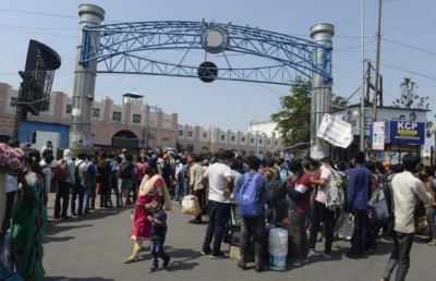 ކޮވިޑުން ސަލާމަތްވާން ދިގު މުއްދަތަކަށް އިންޑިއާގެ ބޮޑު ބައެއް ލޮކްޑައުންކުރަންޖެހޭ ކަމަށް ބުނެފި