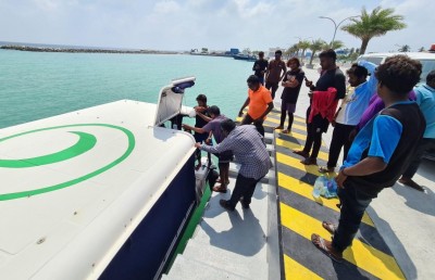 މިޔަރެއް ހަމަލާދީ މީހެއްގެ އަތް ވަރަށް ބޮޑަށް ޒަހަމްކޮށްލައިފި