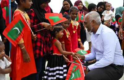 ތަރައްގީގައި އެއްވެސް ރަށެއް ތަފާތުނުކޮށް، ހަމަހަމަ ފުރުސަތު ހޯދައިދޭނަން: ރައީސް