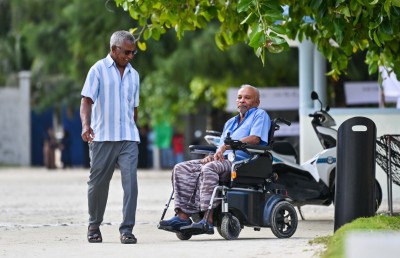 ރިޓަޔާނުކޮށް 75 އަހަރާ ހަމައަށް ހިދުމަތް ކުރެވޭ ގޮތް ހަދަނީ