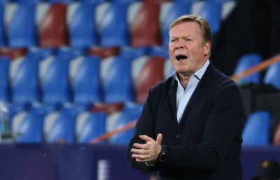 ދެވަނަ ހާފުގެ ސަބަބުން ވަޒީފާގެ ބިރު އުފެދިއްޖެ: ކޫމަން