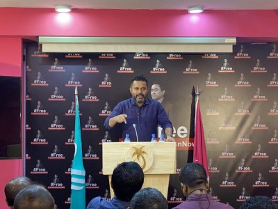 ލޯންތައް ދެއްކުން ފަސްކޮށްދޭން އިދިކޮޅުން ގޮވާލައިފި