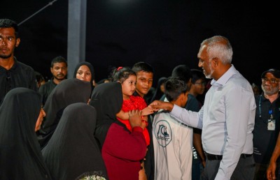 ރައީސްގެ ކެމްޕެއިންގެ ވާހަކަފުޅު ހިމެނޭ ފޮތް އިދާރާތަކަށް ބަހަނީ