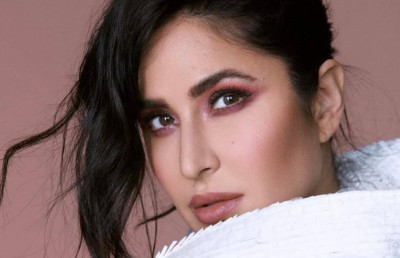 ކެޓްރީނާ ކައިފްގެ "މެރީ ކްރިސްމަސް" ގެ ޝޫޓިން ޖޫންގައި ފެށޭތޯ ބަލަނީ