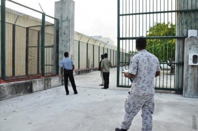 މާފުށީ ޖަލަށް ބަޔަކު ވަނުމުން ކުއްލި ހާލަތަށް ގެނެސްފި