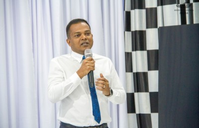 އައްޑޫ ސްޓޭޑިއަމަށް އަޅާނުލުމުން ނިޒާރުގެ ނުރުހުން ކުރީގެ ސަރުކާރަށް!