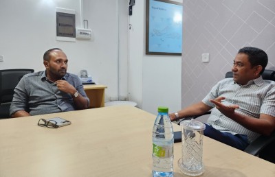 ޔާމީން ފުލުފުލުން ގާނޫނާ ހިލާފު، އިދާރާތަކުގެ "އަނގަ ބަންދު"!